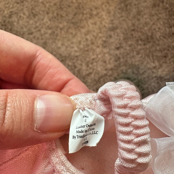 Baby Girl Pink Satin Ballet Flats Bow Detail Soft Sole Crib Shoes size 5 - Picture 5 of 5